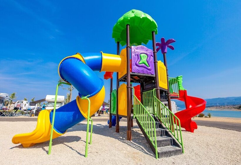 هتل Mobile Homes Camping Omišalj