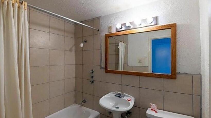 מוטל O Bay City, Tx 35