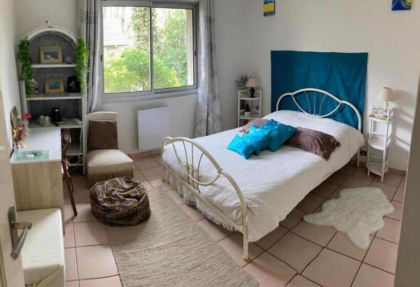 Bed and Breakfast Maison Chevreuse, Chambre Chez L Habitant