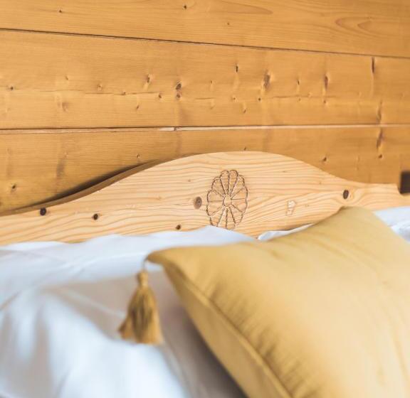 هتل Auberge Le Valezan