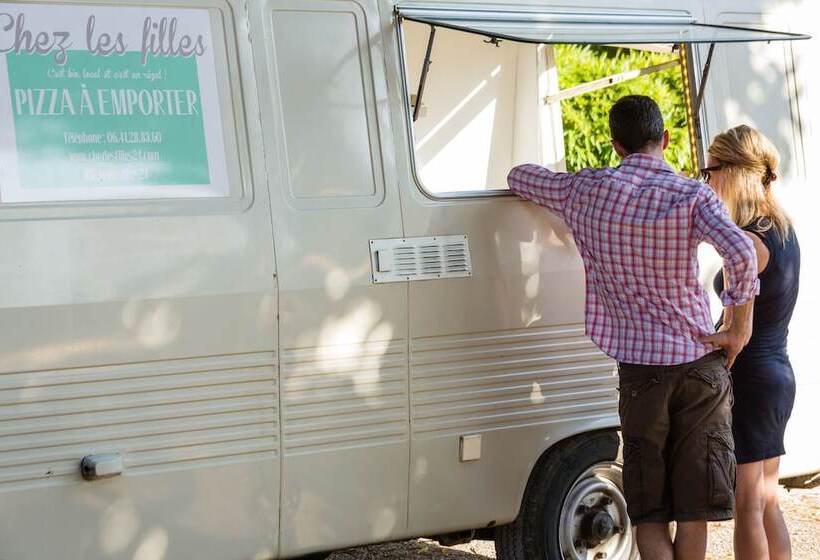 ホテル Camping Domaine Des Mathevies