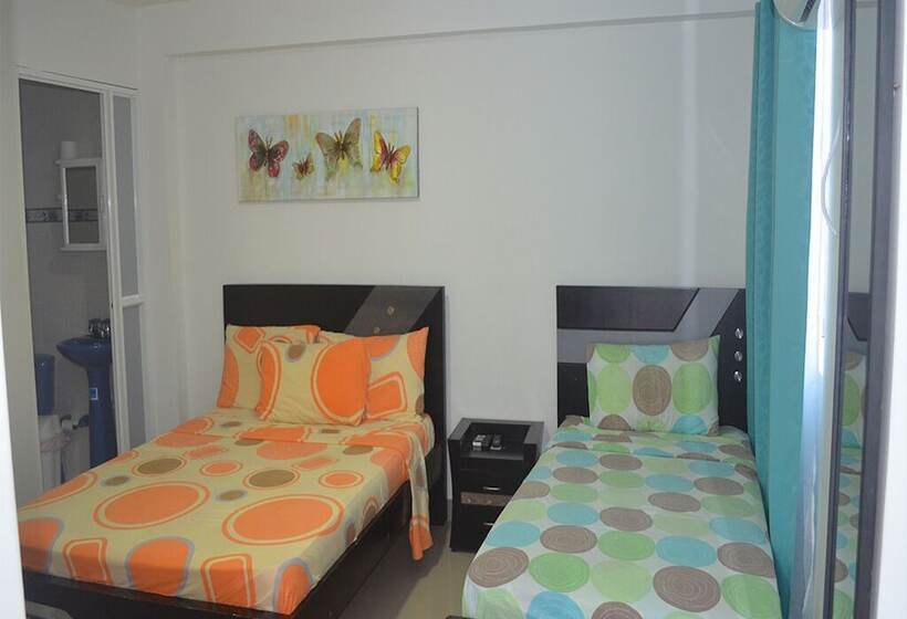 مسافرخانه Posada Cocos Place