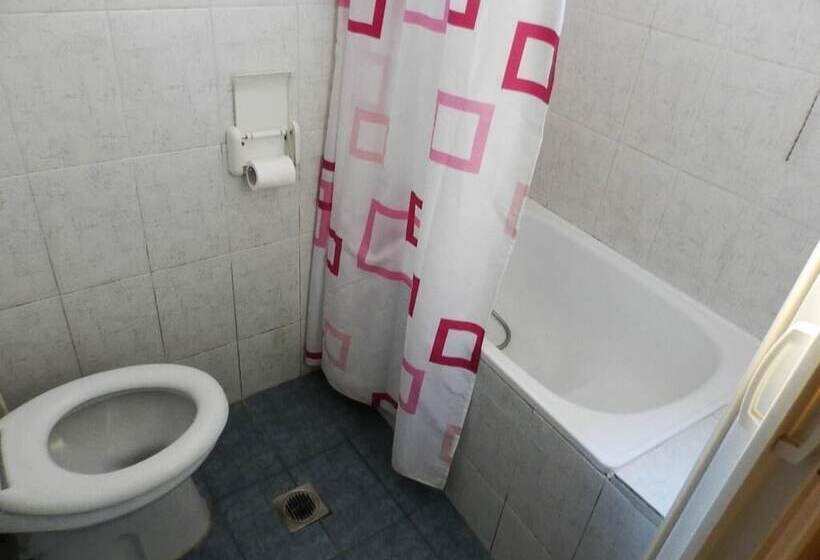 هتل Akanthos
