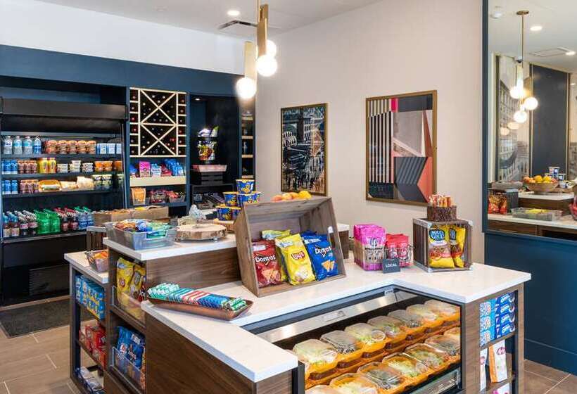 هتل Hilton Garden Inn Flint Downtown
