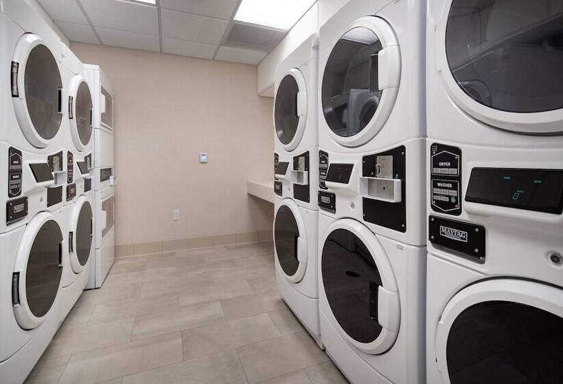 בית מלון כפרי Residence Inn Los Angeles Glendale