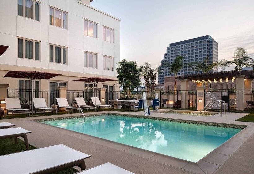 בית מלון כפרי Residence Inn Los Angeles Glendale