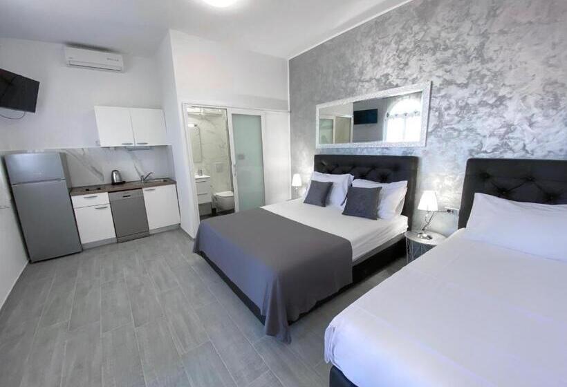 بنسيون Apartmani Daša Tučepi