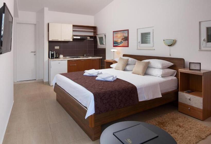 پانسیون Villa Mandalinic