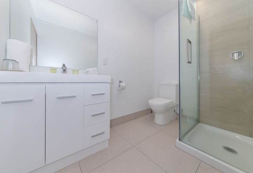 هتل Airport Gateway