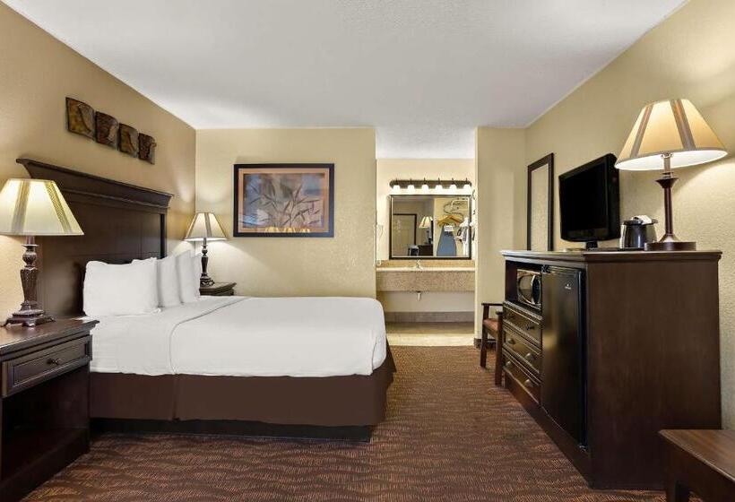 فندق Best Western Center Pointe Inn
