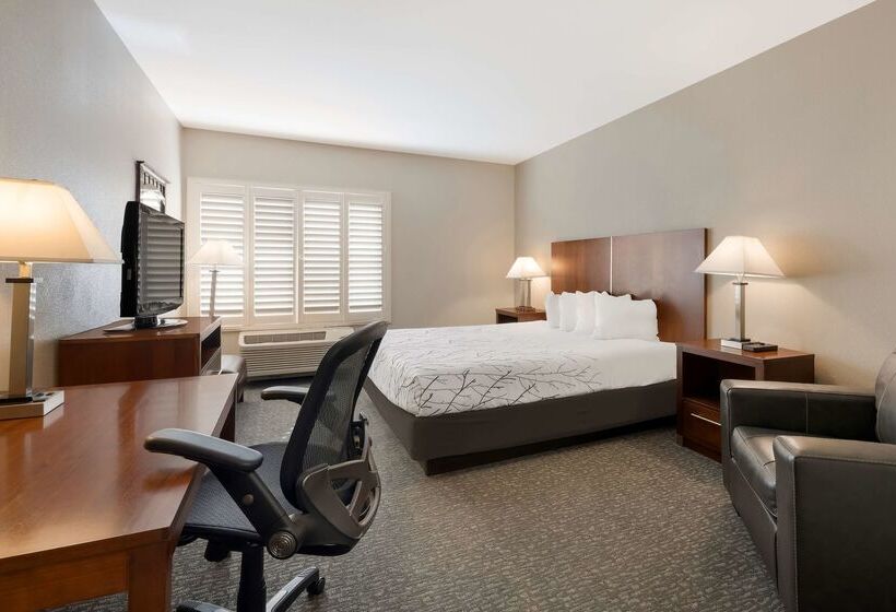 هتل Best Western Lanai Garden Inn & Suites