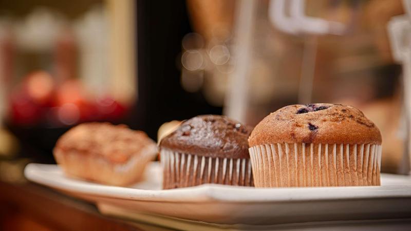 هتل Best Western Lanai Garden Inn & Suites