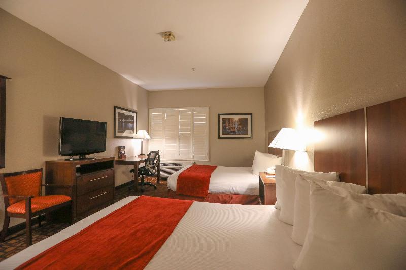 هتل Best Western Lanai Garden Inn & Suites