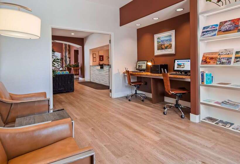 هتل Best Western Plus Capitola By The Sea Inn & Suites