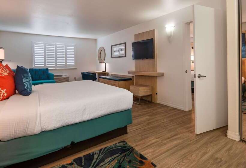 هتل Best Western Plus Capitola By The Sea Inn & Suites