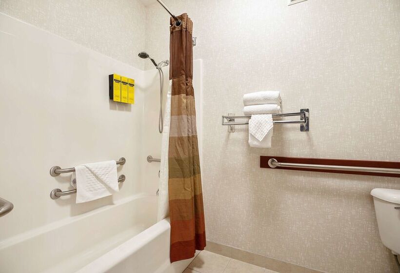 호텔 Best Western Plus Northwind Inn & Suites