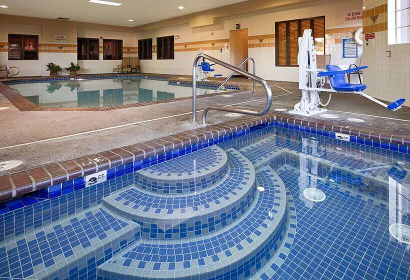 호텔 Best Western Plus Northwind Inn & Suites