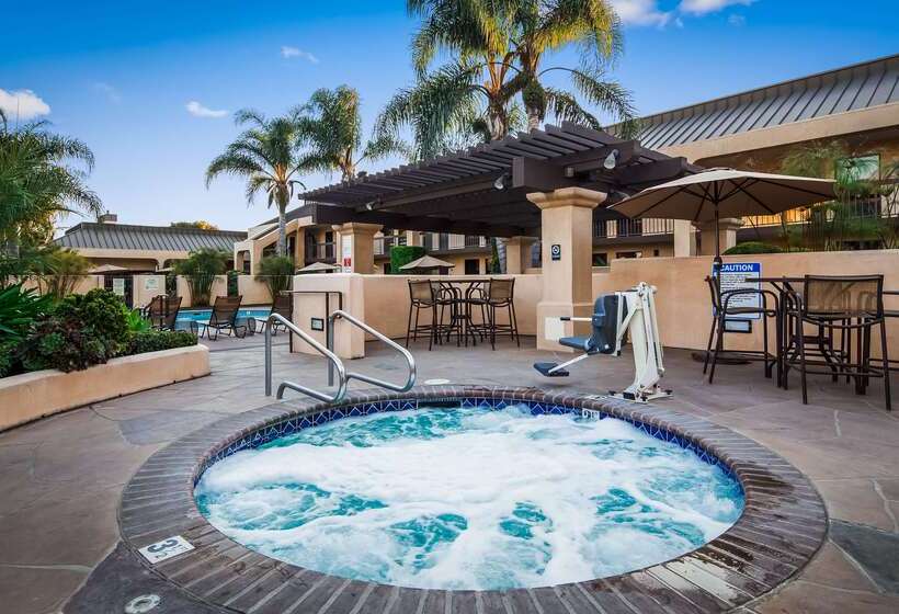 هتل Best Western Plus South Coast Inn