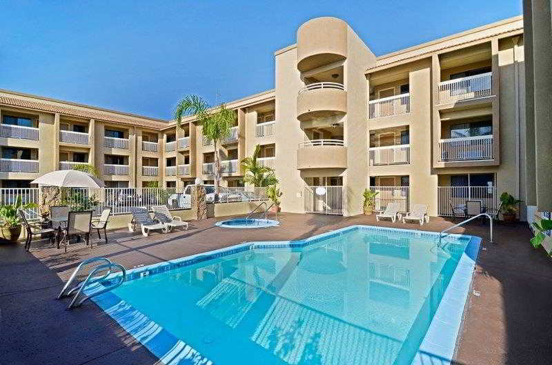 בית מלון כפרי Chula Vista Inn