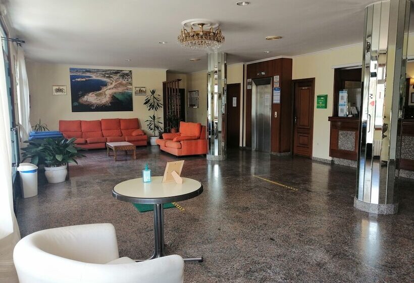 هتل Moon Dreams La Lanzada