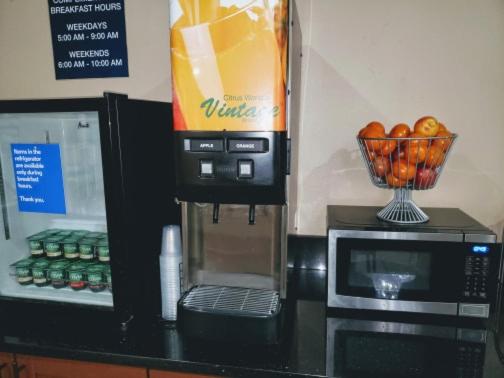 酒店 Days Inn & Suites By Wyndham Of Morris