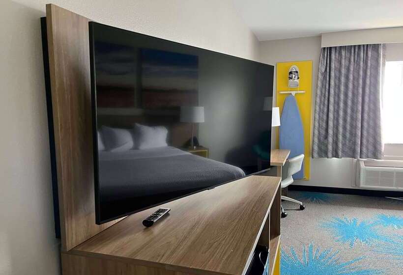 酒店 Days Inn & Suites By Wyndham Of Morris