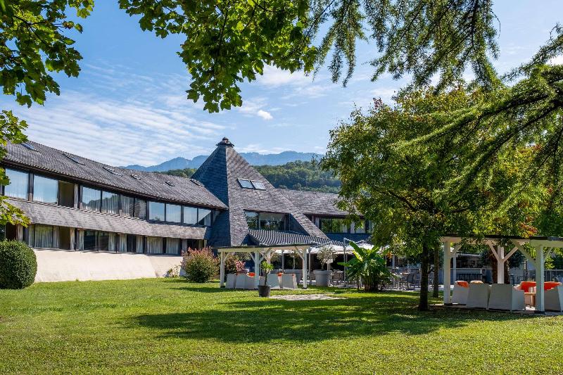 هتل Hôtel Le Cervolan
