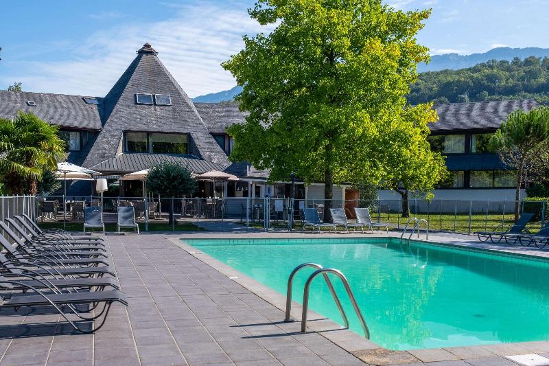 هتل Hôtel Le Cervolan