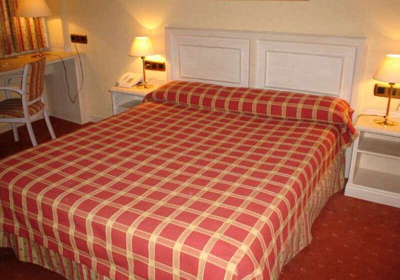 Отель Ilunion Bel Art