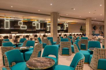 Hotel L Azure  4 Sup