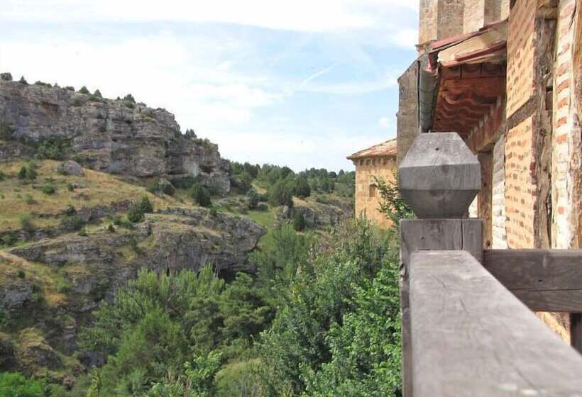 בית מלון כפרי La Casa Del Cura De Calatañazor