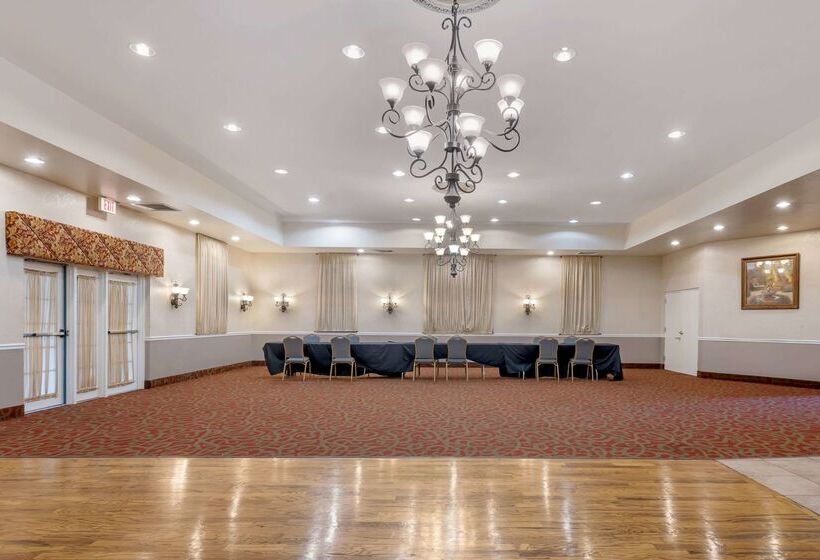 فندق Quality Inn Conference Center At Citrus Hills