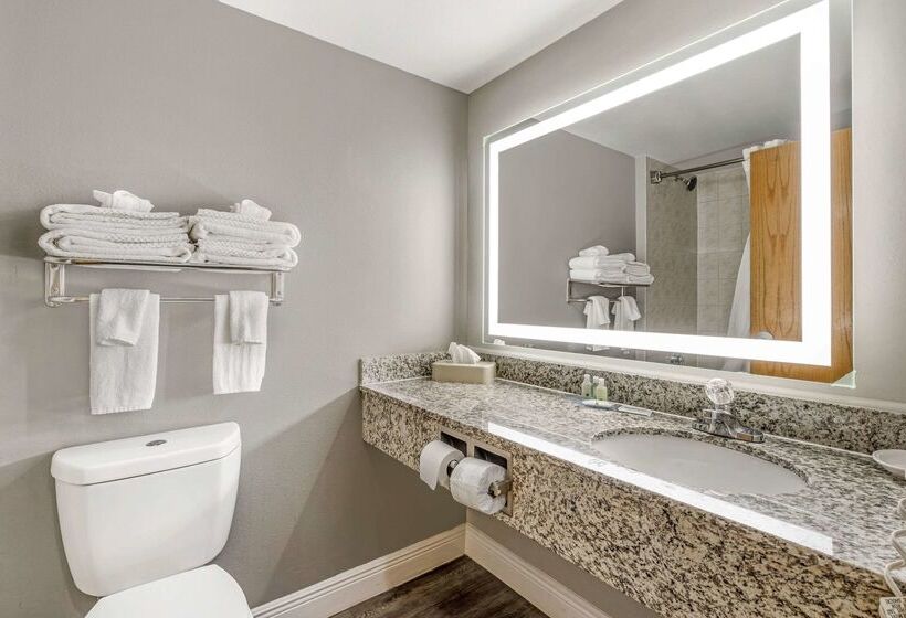 فندق Quality Inn Conference Center At Citrus Hills