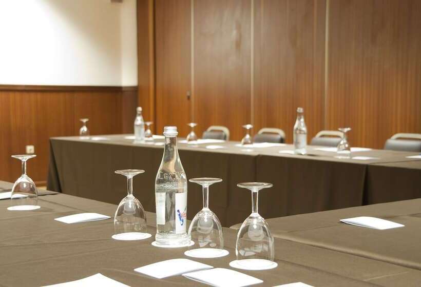 فندق Rainha D. Amelia, Arts & Leisure