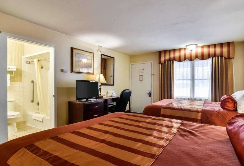 בית מלון כפרי Rodeway Inn