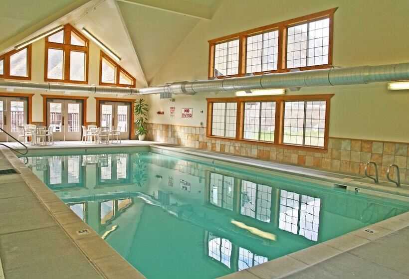 ホテル Salmon Rapids Lodge