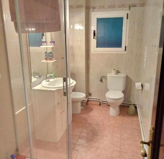 تختخواب و صبحانه Residencia 12 Octubre