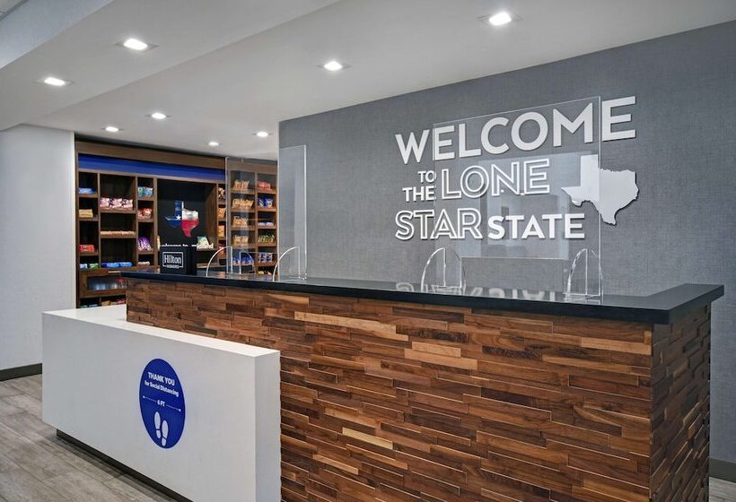 هتل Hampton Inn Midland South