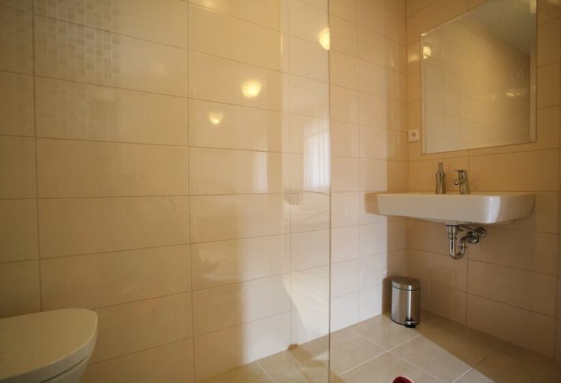 پانسیون Rooms Beljan