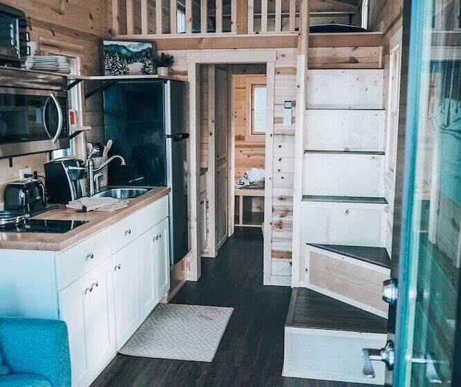 Хостел Powderhorn Lodging