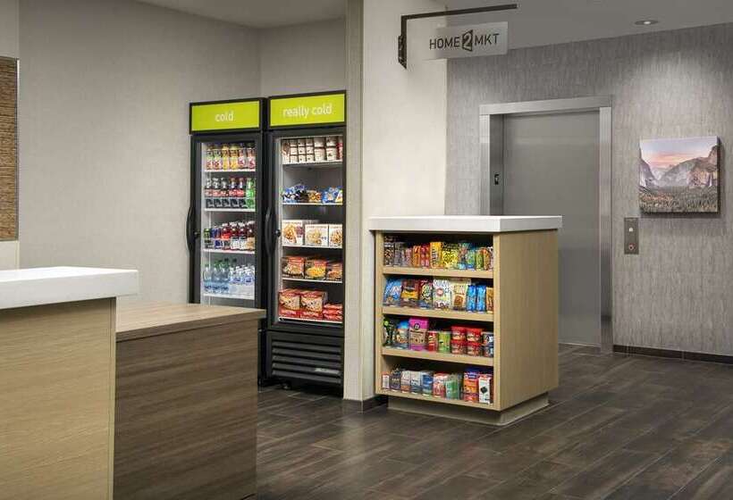 هتل Home2 Suites By Hilton Clovis Fresno Airport