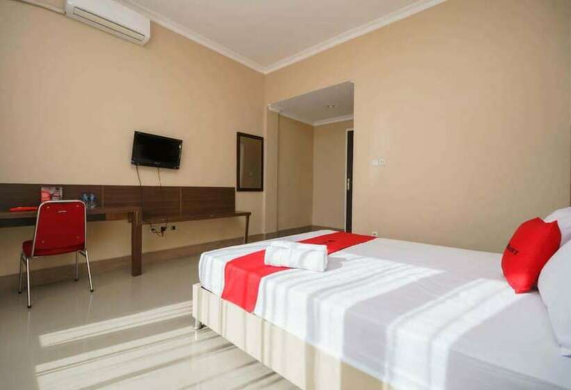 پانسیون Reddoorz @ Hotel Putri Gading Bengkulu