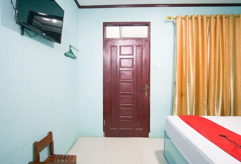 پانسیون Reddoorz Near Mikie Holiday Funland Berastagi