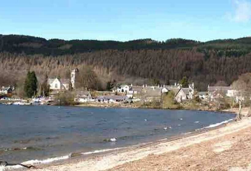 A Fairytale Thatched Highland Cottage