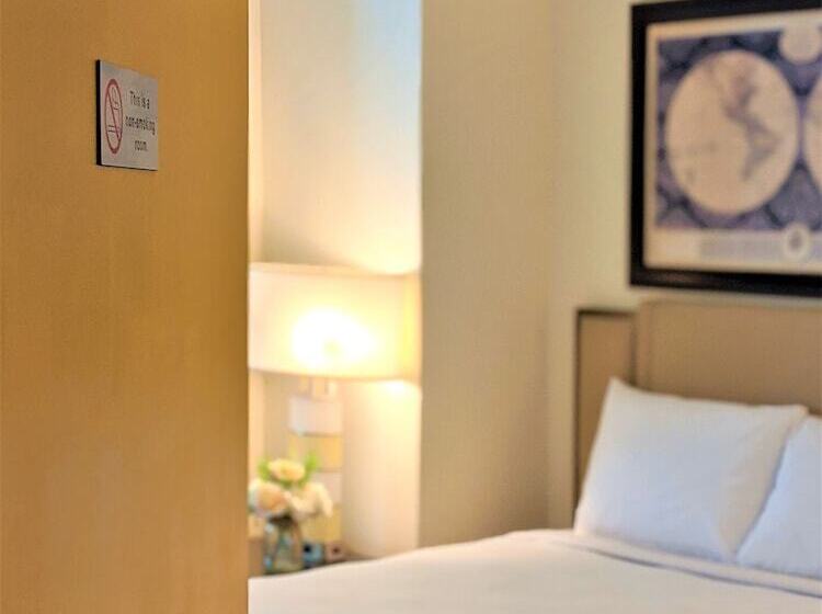 ユースホステル Anchor Pointe Inn