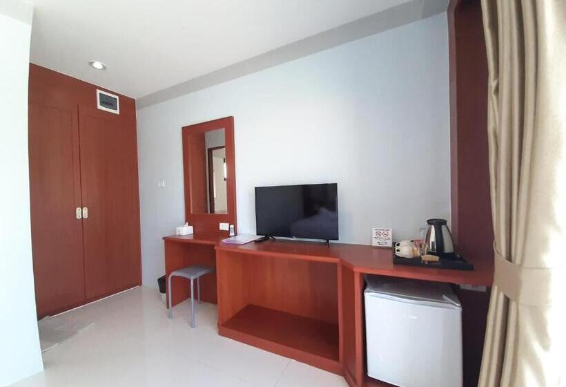 هتل Cc Beach Resort
