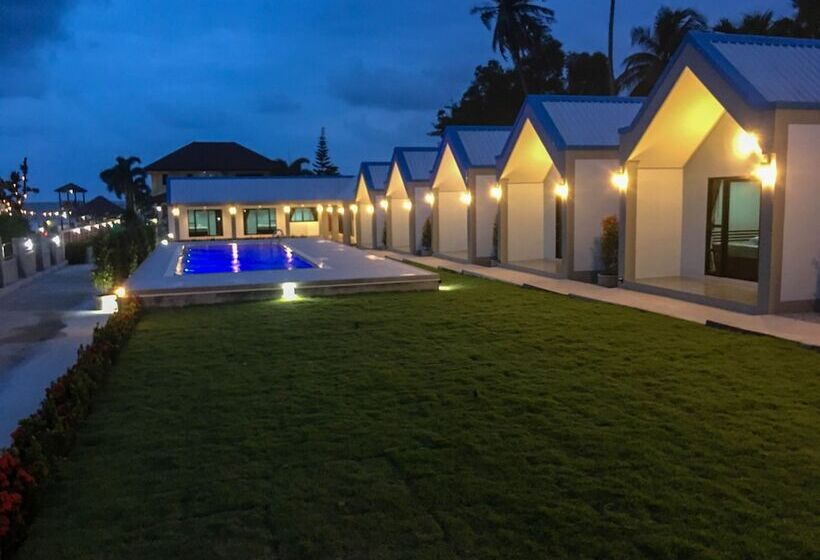 هتل Cc Beach Resort