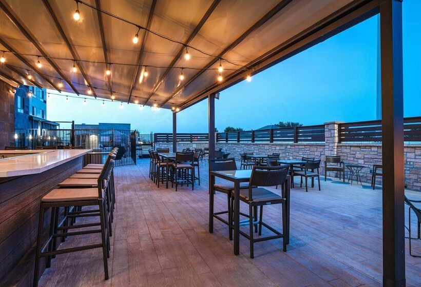 ホテル Courtyard Dallas Grand Prairie