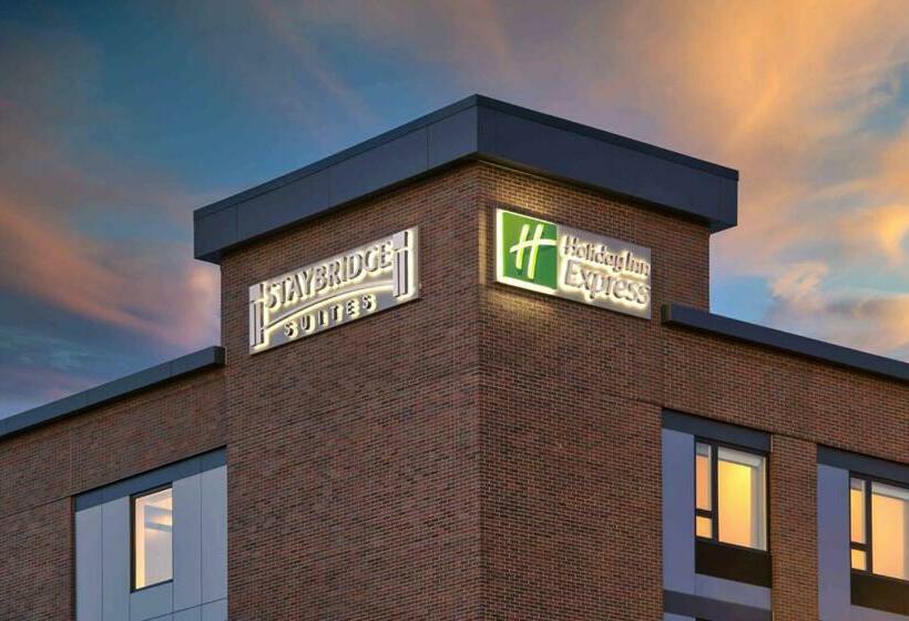 בית מלון כפרי Holiday Inn Express   Boston Logan Airport   Revere, An Ihg