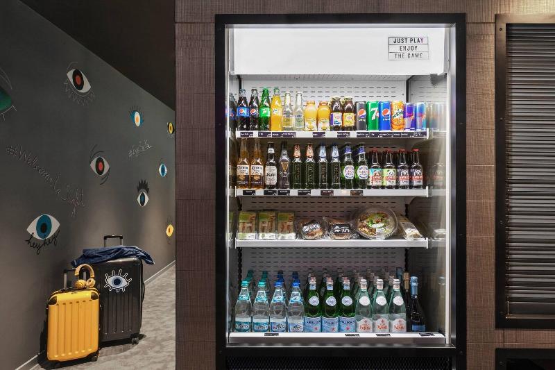 هتل Moxy Bucharest Old Town